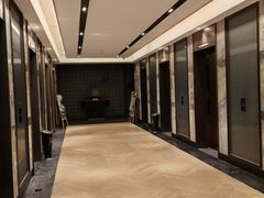 -景月阁空中食府(希尔顿酒店)