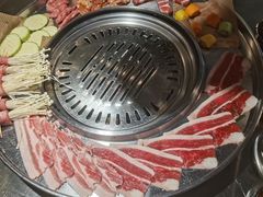 -哈哈碳都·牛肋条无限自助烤肉(宝龙店)