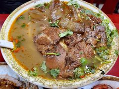 -金杨拉面王小吃面馆·牛三宝面·红烧牛肉粉