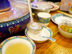 -毛辣果·贵州红酸汤牛肉火锅(西单店)