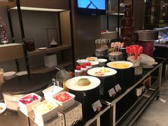 -顺德联塑万怡酒店·万荟轩自助餐厅