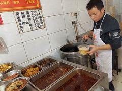 -薛记襄阳香辣牛肉面(平安路店)