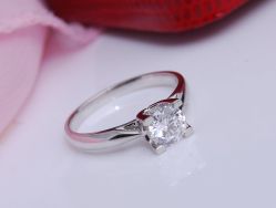 -威德钻石-克拉钻大本营(南京东路店)