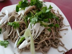 -溢心园香河肉饼总店