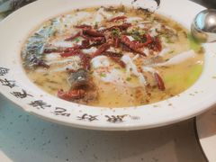 -江渔儿酸菜鱼·拔草餐厅(虎门君乐汇店)