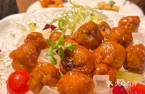 Chilled Fruit-Scented Sweet and Sour Pork