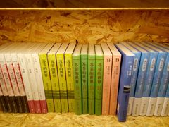 -新华里咖啡书吧(新华书店小寨店)
