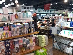 -米莱欧百货(吉利店)