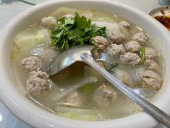 -鸿亨泰杂鱼馆(港馨家园店)