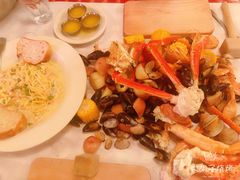 -The Crab Pot Seattle