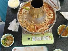 -撒拉人家.酸菜牦牛肉火锅