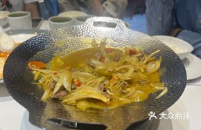 Pickled Garlic Greens Stir-fried with Yellow Beef
