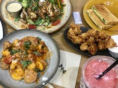 -HELLO 27 意面·沙拉·帕尼尼