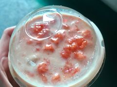 芒果酸奶奶昔-茉酸奶(松江开元地中海店)