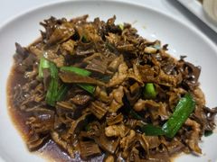 -芦茨金富饭庄·25年老字号·专做稻草鸡