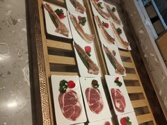 -山焱·炭火自助烤肉(周浦万达店)