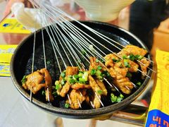 -包整·丝娃娃(一览甲秀楼风景店)