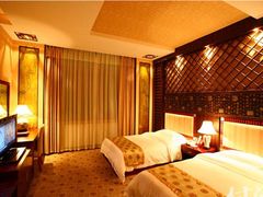 -金孔雀温泉旅游度假村