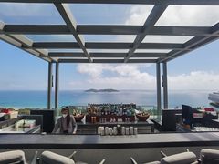 -瑰丽酒店·海吧·天际下午茶·现场DJ·天台酒吧