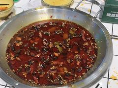 -晓彭肥肠鸡·泡椒鸡火锅(水木天地店)
