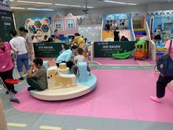-孩子王童乐园(武汉永旺店)