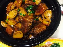 草菇烧牛腩-那家小馆•北京菜•烤鸭(中关村店)