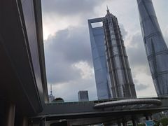 -陆家嘴空中步行连廊