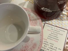 -LEO CAFE