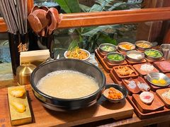 -银米·云南传统过桥米线(双廊黑金冠店)
