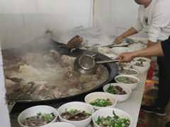 -铁军鲜羊肉汤