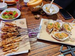 -蚝堡海鲜·威海菜·海肠捞饭·烧烤·亚洲吃蚝公司(幸福门店)