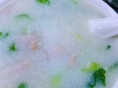 皮蛋瘦肉粥-穗银肠粉店(东川路店)