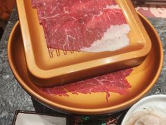 -牛YO寿喜烧·铁板烧和牛火锅自助(市府恒隆店)