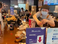 -瑞幸咖啡(深圳北高铁站内部店-B12检票口二楼)