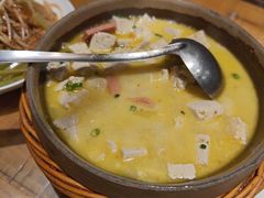 -泉畔人家·老济南经典鲁菜(大明湖店)