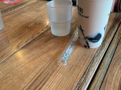 -玛格萝妮(汇智国际商业中心店)