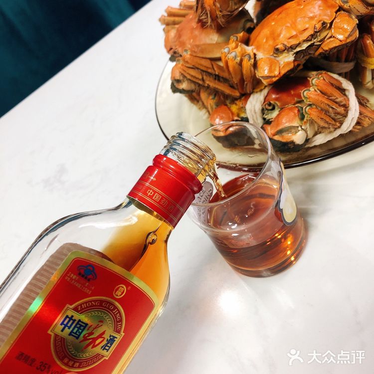 秋天和大闸蟹很配！大闸蟹和劲酒更配哦！