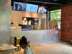 -J Create城市露营咖啡·简餐·宠物(上海动物园店)