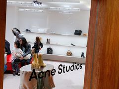 -Acne Studios(芮欧百货店)