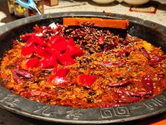 -红九格老火锅(三峡广场店)