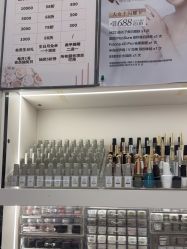 -花岐款式专研健康美甲沙龙