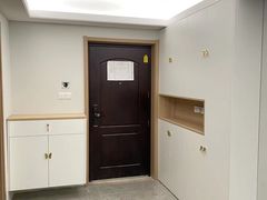 -红星美凯龙全球家居生活广场卡子门店-停车场