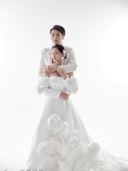 -雨墨婚纱摄影工作室