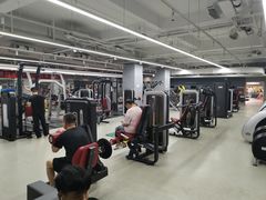 -格易美游泳馆健身房(新昆仑店)