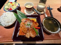 -本源食集 日式烧肉·炉端烧(东海缤纷店)