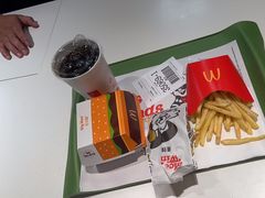 -麦当劳(百联西郊购物中心店)