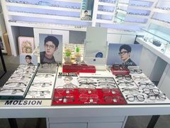 -浮光眼镜·蔡司视觉合作·数字验配中心(陆家嘴店)