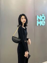 -朗峰专业美发沙龙