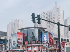 -王府井百货(中州中路店)
