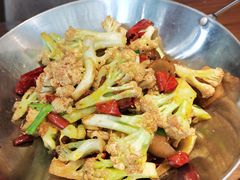 -有红鸡毛店·川菜(建设路店)